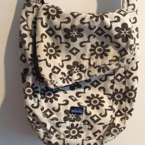 Crossbody purse